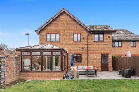 6 Woburn Close, Banbury-19.jpg