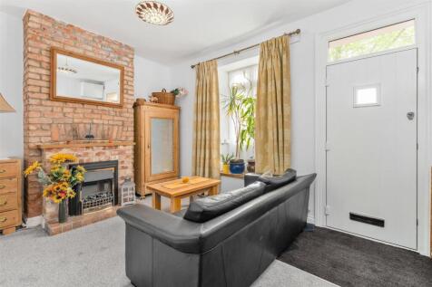 Front_room2.jpg