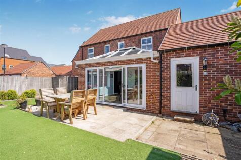79 Hobby Road, Bodicote-13.jpg