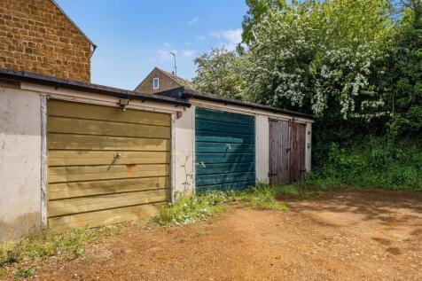 2 Church Street, Barford St Michael&#39;s-19.jpg