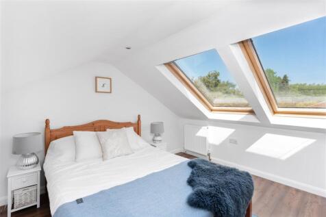 6 Griffin Close, Twyford-27.jpg