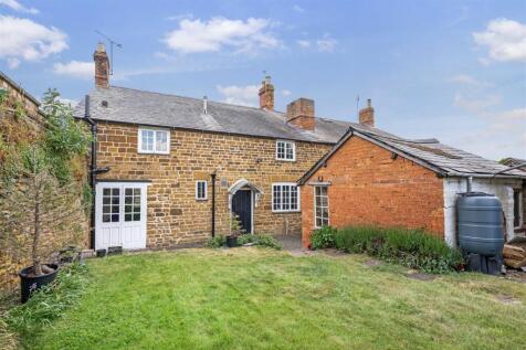 16 High Street, Bodicote-19.jpg