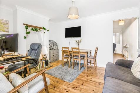 135 Warwick Road, Banbury-7.jpg