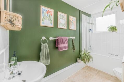 135 Warwick Road, Banbury-24.jpg