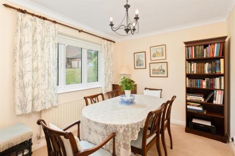 31 Foscote Rise -10.jpg