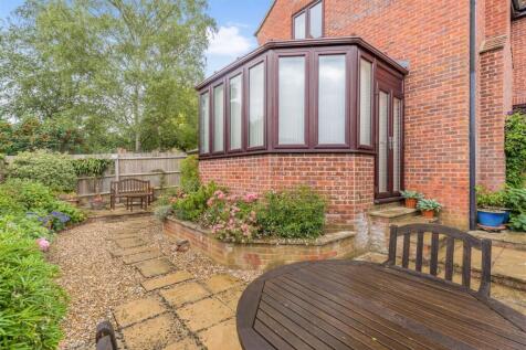 31 Foscote Rise -17.jpg