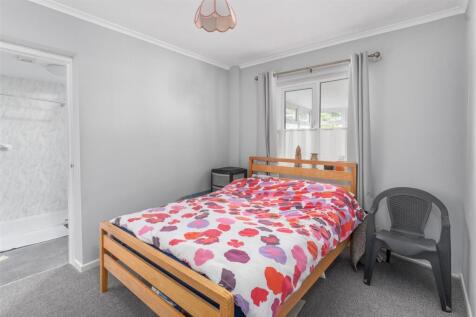 1 Poplar Close, Banbury-18.jpg