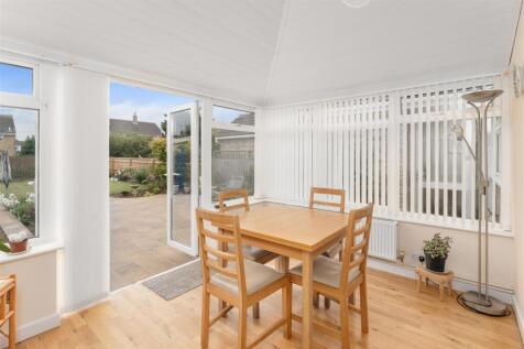 1 Deers Close, Bodicote-7.jpg