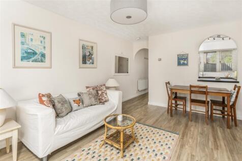 3 Ivatt Walk, Banbury-7.jpg