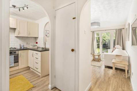 3 Ivatt Walk, Banbury-3.jpg