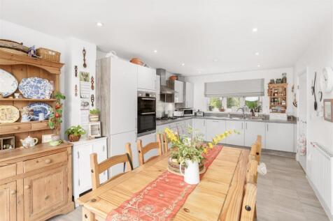 40 Cotefield Drive, Bodicote-8.jpg