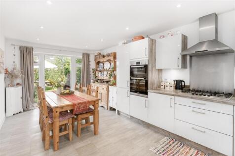 40 Cotefield Drive, Bodicote-7.jpg