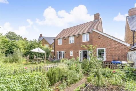 40 Cotefield Drive, Bodicote-16.jpg