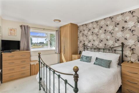 8 Wheatley Close, Banbury-19.jpg