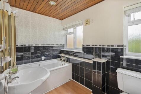 8 Wheatley Close, Banbury-24.jpg