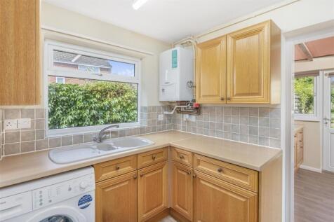 1 Willow Road, Banbury-7.jpg