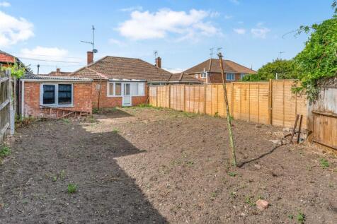 89 Ruscote Avenue, Banbury-17.jpg