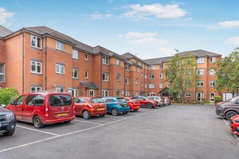 37 Spencer Court, Banbury-3.jpg