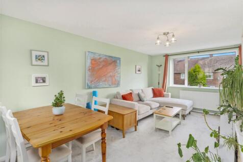 4 Western Crescent, Banbury-4.jpg