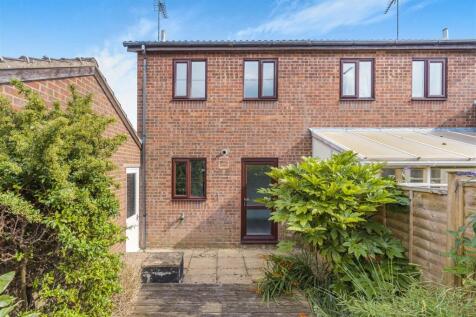 50 Hillside Close, Banbury-11.jpg