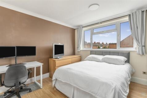 104 West Street, Banbury-19.jpg