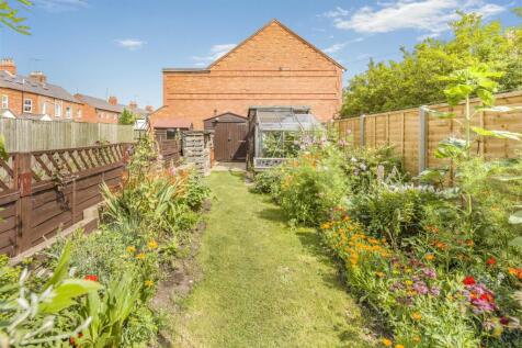 104 West Street, Banbury-15.jpg