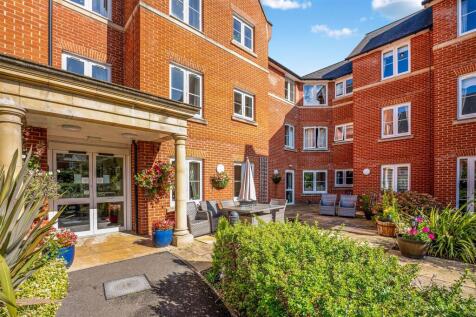 Foxhall Court Front 1.jpg