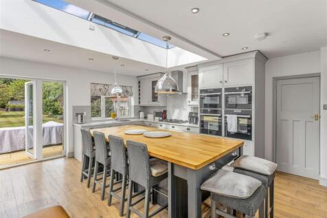 90 Oxford Road, Banbury-9.jpg