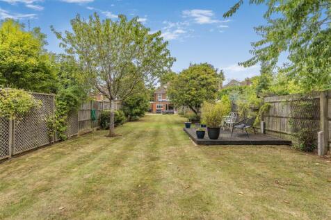 90 Oxford Road, Banbury-25.jpg