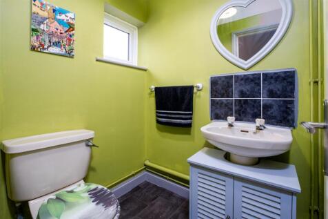 6a The Moors Drive, Middleton Cheney-13.jpg