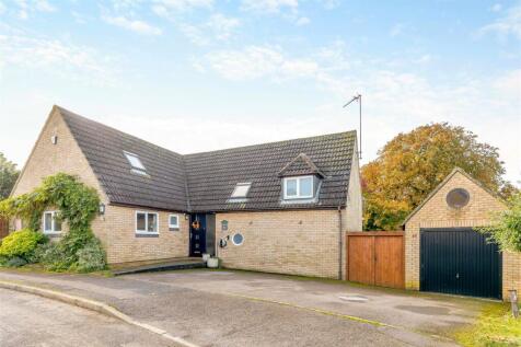 6a The Moors Drive, Middleton Cheney-1.jpg