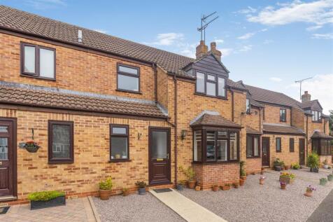 15 Manor Close, Middleton Cheney-2.jpg