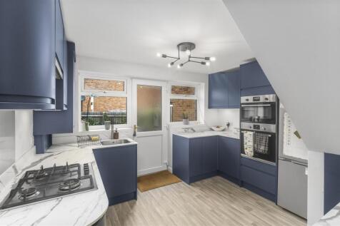 15 Manor Close, Middleton Cheney-12.jpg