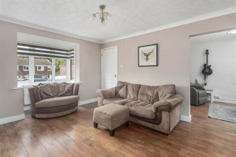 15 Manor Close, Middleton Cheney-9.jpg