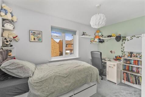 15 Manor Close, Middleton Cheney-23.jpg