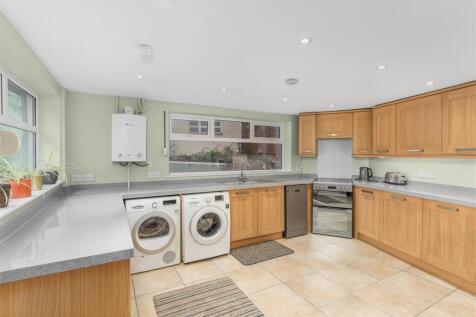 3 Old Parr Close, Banbury-9.jpg