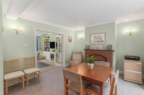 3 Old Parr Close, Banbury-6.jpg