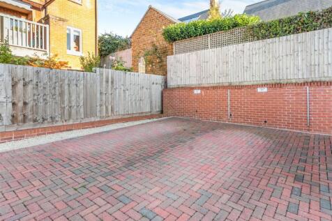 14 Vera Wood Close, Adderbury-4.jpg