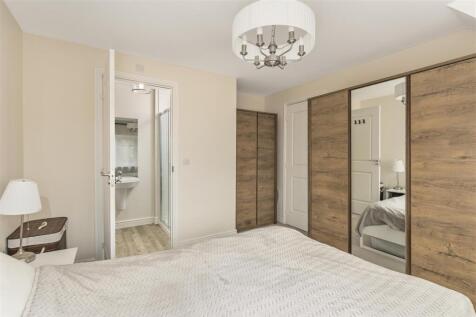 24 Bidwell Road, Banbury-21.jpg