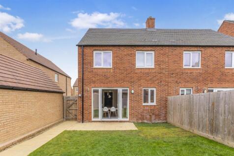 24 Bidwell Road, Banbury-18.jpg
