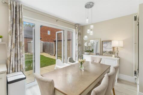 24 Bidwell Road, Banbury-10.jpg