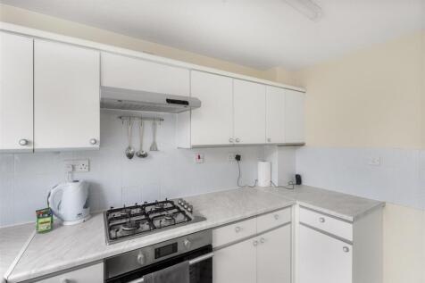 11 Heron Close, Woodford Halse-7.jpg