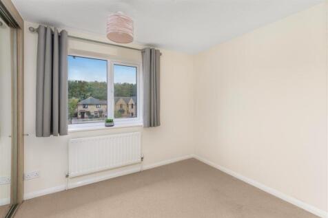 11 Heron Close, Woodford Halse-16.jpg