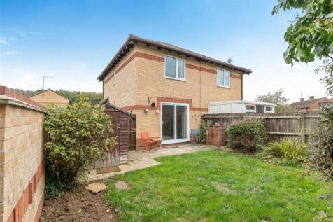 11 Heron Close, Woodford Halse-13.jpg