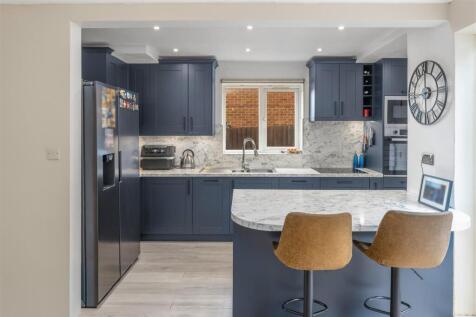 105 Sinclair Avenue, Banbury-7.jpg