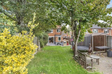 105 Sinclair Avenue, Banbury-16.jpg