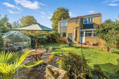 3 Thatchers Close, Epwell-15.jpg