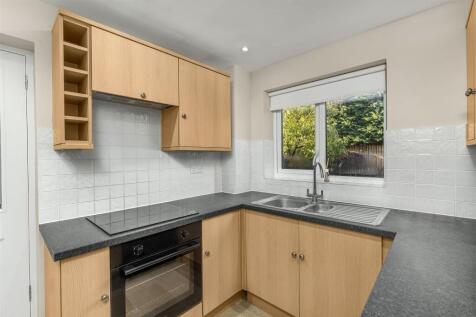 24 Keats Road, Banbury-7.jpg