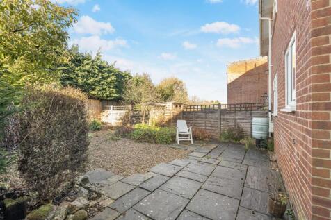 24 Keats Road, Banbury-10.jpg