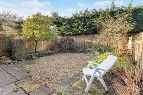 24 Keats Road, Banbury-11.jpg